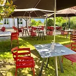 Chateau Hotel, Restaurant & De La Commanderie 4* Eybens