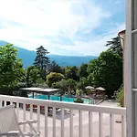 Hotel Chateau Hotel, Restaurant & De La Commanderie 4*