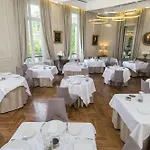 Hotel Chateau Hotel, Restaurant & De La Commanderie 4*