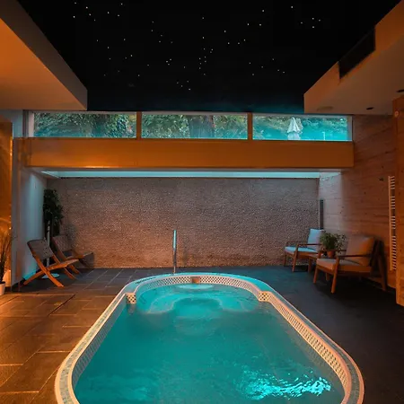 Hotel Château Hôtel, Restaurant&spa De La Commanderie 4*