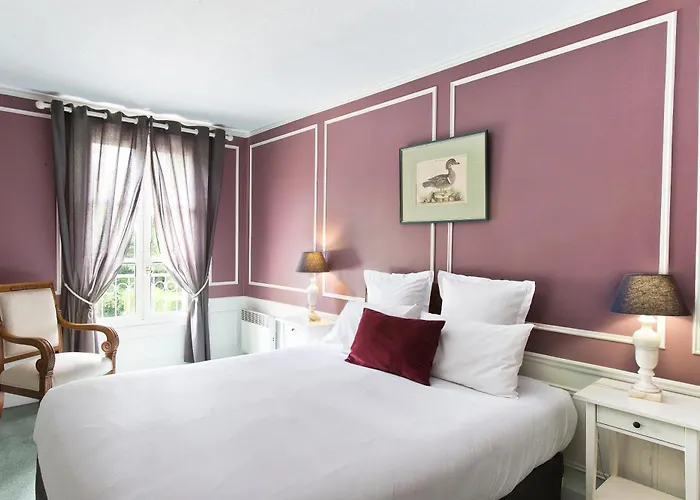 Chateau Hotel, Restaurant & De La Commanderie ホテル