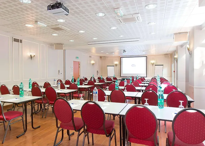 Chateau Hotel, Restaurant & De La Commanderie ホテル 4*