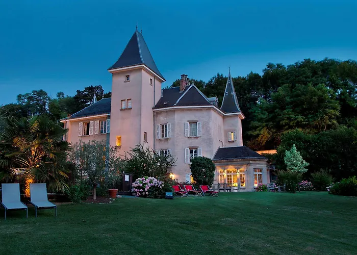 Chateau Hotel, Restaurant & De La Commanderie ホテル 4*