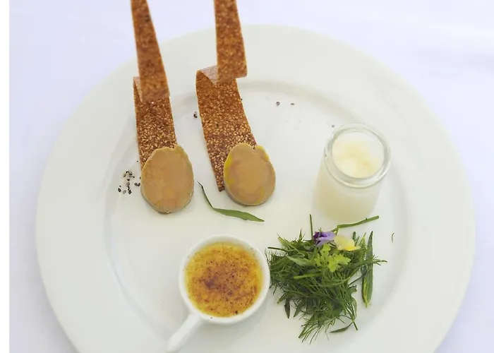 ホテル Chateau Hotel, Restaurant & De La Commanderie