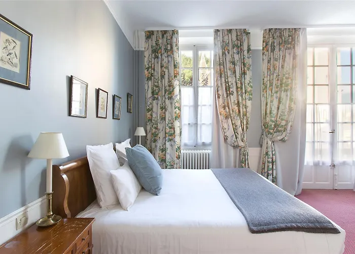 Chateau Hotel, Restaurant & De La Commanderie