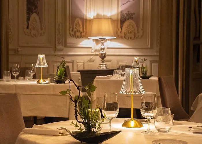 Chateau Hotel, Restaurant & De La Commanderie ホテル