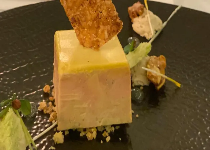 Chateau Hotel, Restaurant & De La Commanderie ホテル 4*