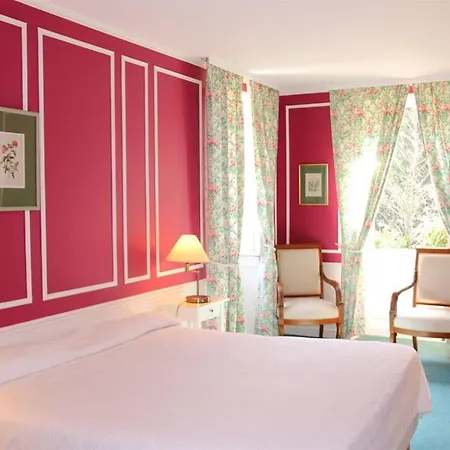 Chateau Hotel, Restaurant & De La Commanderie Szálloda