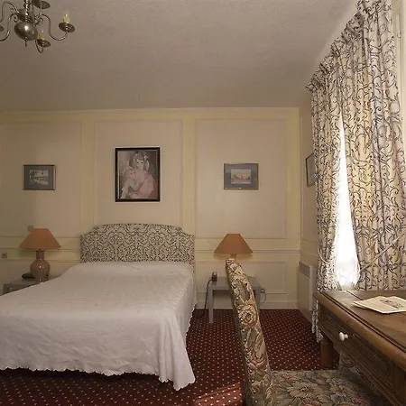 Hotel Chateau Hotel, Restaurant & De La Commanderie Eybens