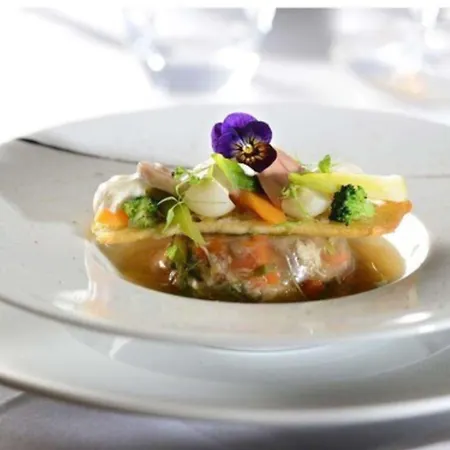 Chateau Hotel, Restaurant & De La Commanderie Hotel