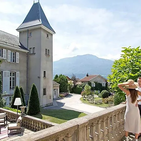 Chateau Hotel, Restaurant & De La Commanderie إيبا