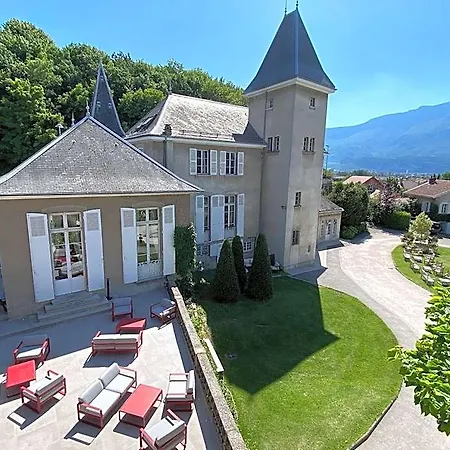 Hotel Chateau Hotel, Restaurant & De La Commanderie