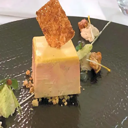 Chateau Hotel, Restaurant & De La Commanderie