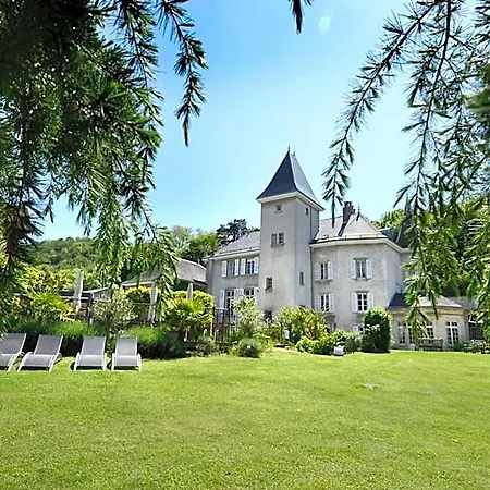 فندق Chateau Hotel, Restaurant & De La Commanderie