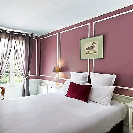 Chateau Hotel, Restaurant & De La Commanderie إيبا