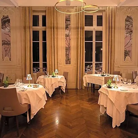 Chateau Hotel, Restaurant & De La Commanderie 4* إيبا