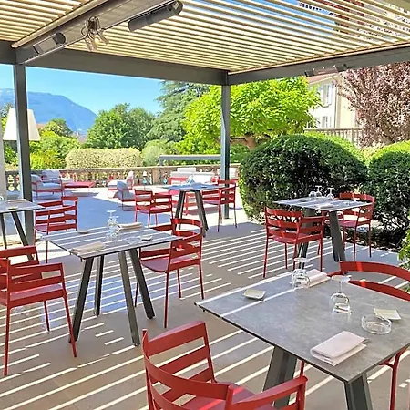 Hotel Chateau Hotel, Restaurant & De La Commanderie 4*