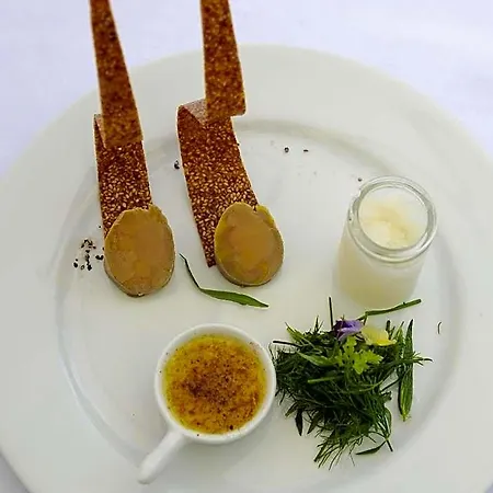 Hotel Chateau Hotel, Restaurant & De La Commanderie 4*