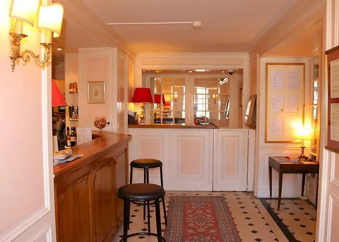 Chateau Hotel, Restaurant & De La Commanderie 4*